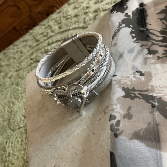 Bohemian Two Tone Bracelet - Picture 5 of 5